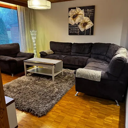 Detached House, 3 Bedrooms, *